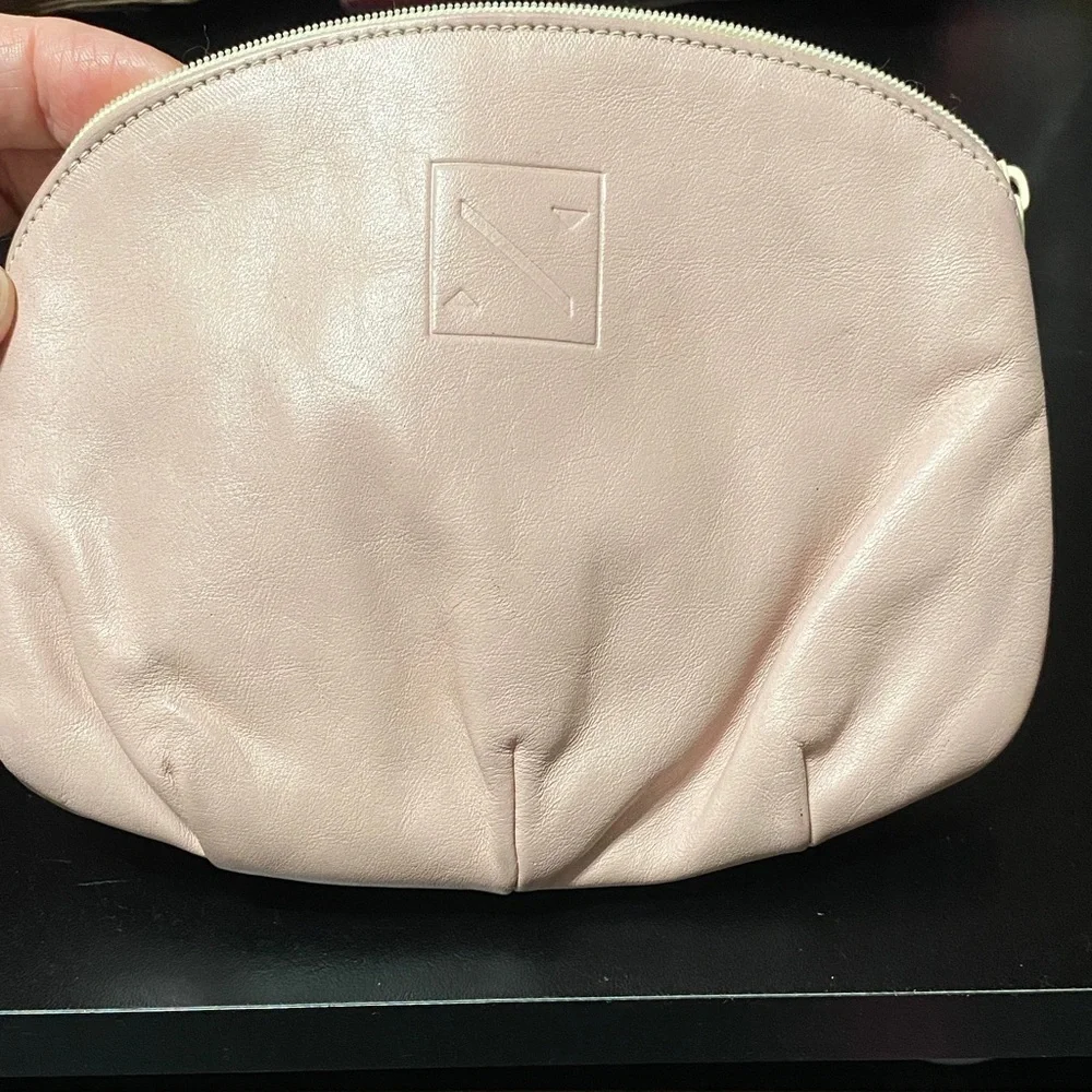 Naturalizer Vintage Pink Leather cosmetics Bag